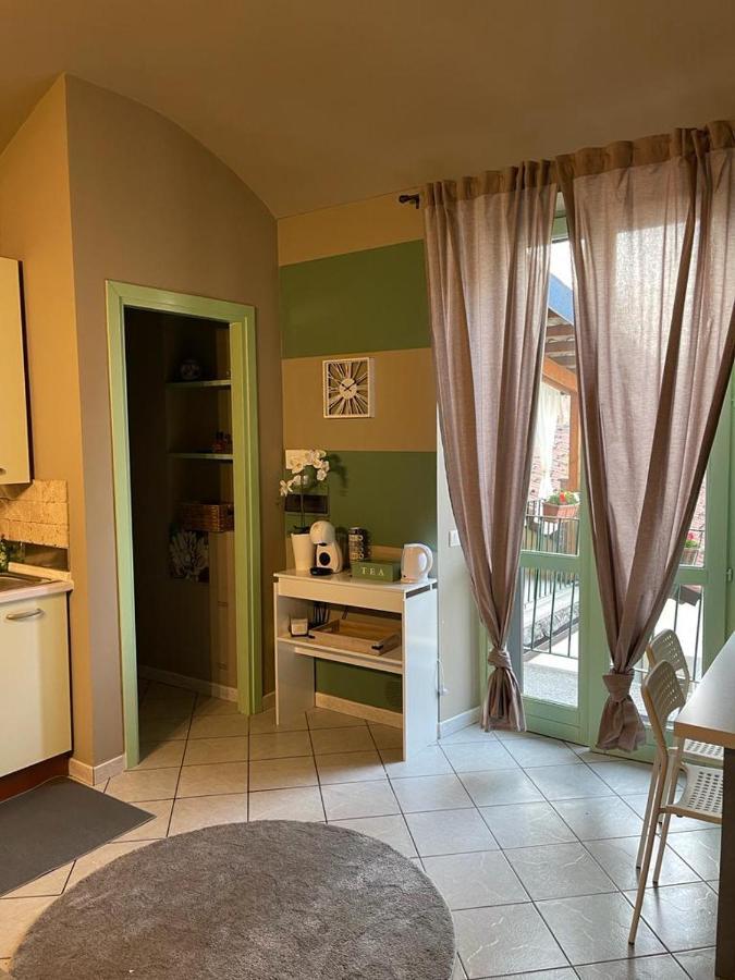 Appartement Bon Bon Del Corso Con Terrazzo E Aria Condizionata à Asti Extérieur photo